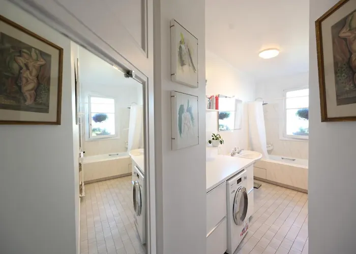 Apartment D'art - Claire